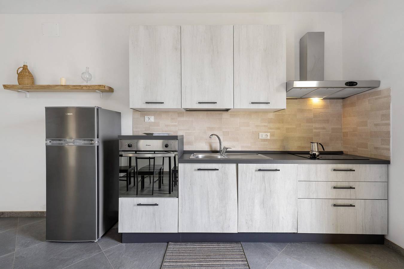 Ganze Wohnung, Ferienwohnung 'Camera 5' mit Bergblick, Wi-Fi und Klimaanlage in Zignago, La Spezia Provinz