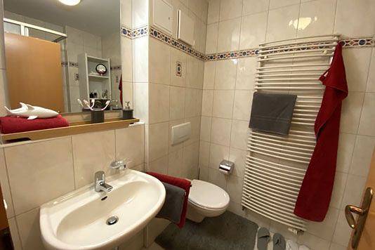 Appartement entier, Gemütliches Appartement im Erdgeschoss mit Südwest-Terrasse in Wieck auf dem Darß, Péninsule Fischland-Darss-Zingst