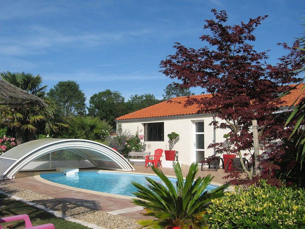 Chambres d'hôtes La Roseraie - Chambre douceur in Trizay, Région de Saintes