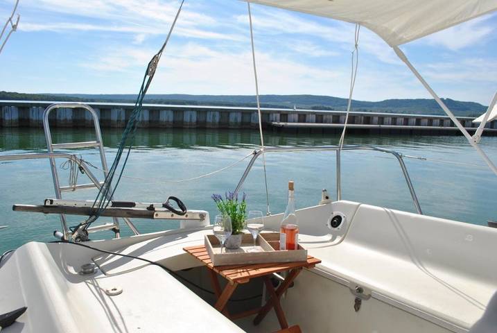 Hôtel pour 4 personnes, avec vue ainsi que terrasse et vue sur le lac dans Lac de Madine - 2