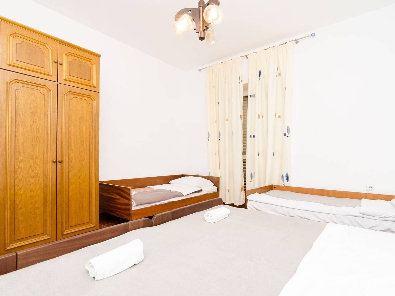 Ganze Wohnung, Guest House Kiko - Quadruple Room in Pomena, Mljet