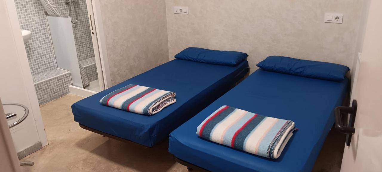 Albergue Santiago Apostol in Logroño, La Rioja Province