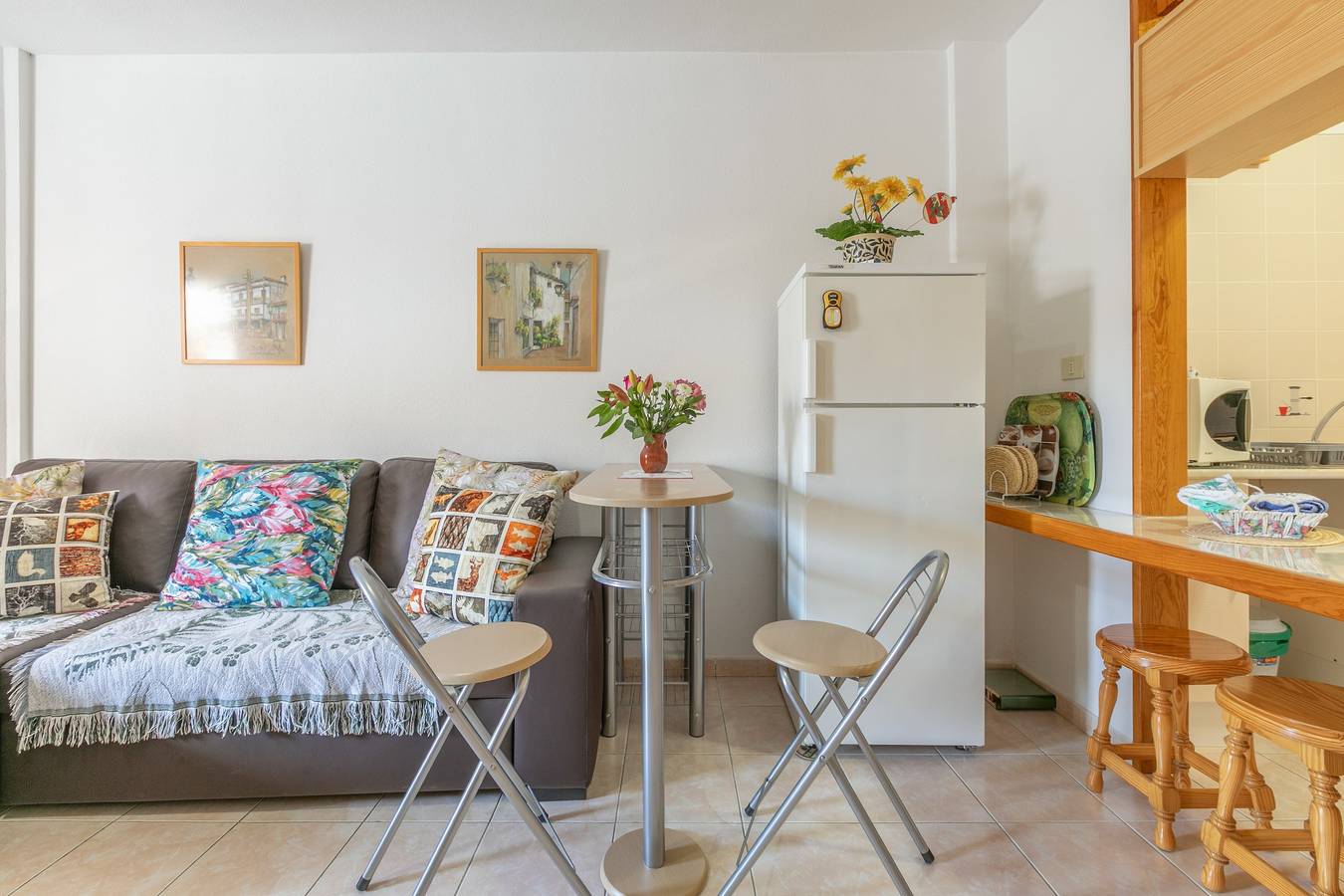 Ganze Wohnung, Ferienwohnung 'Atlantic View' mit Meerblick, Gemeinschaftspool und Wlan in Costa del Silencio, Arona