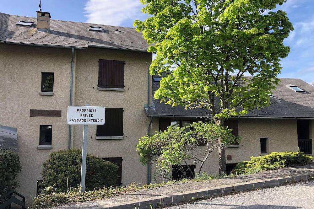 Ganze Wohnung, T2 apartment Come and recharge your batteries in a quiet, leafy setting in Embrun, Nationalpark Écrins