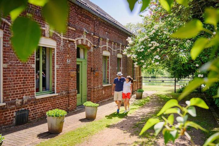 Chambre d’hôte pour 3 personnes, avec vue et jardin à Les Rues-des-Vignes