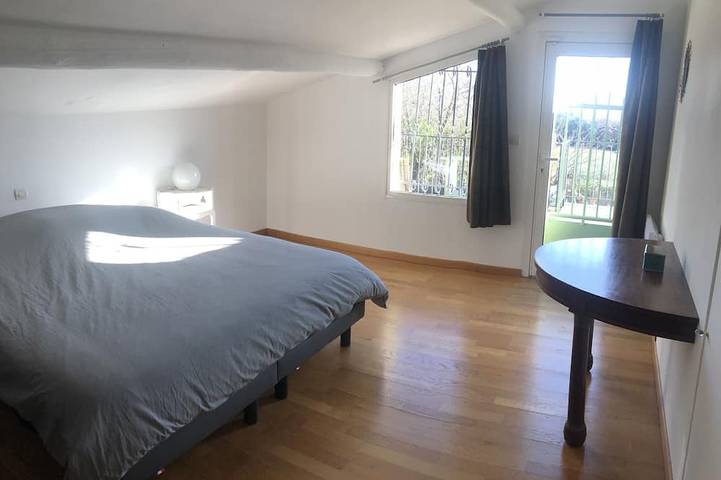 Location de vacances pour 8 personnes à Collorgues