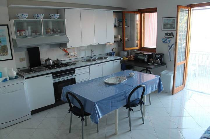 Appartamento per 6 persone, con balcone in Riposto