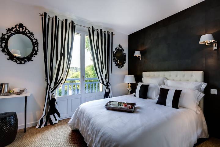 Chambre d’hôte pour 2 personnes, avec vue sur le lac et jardin