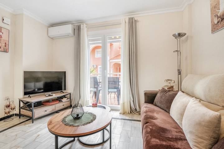 Appartement entier, Appartement 'Verano Azul' avec piscine commune, Wi-Fi et climatisation in Platja de l'Eixidor (La Mata), Torrevieja