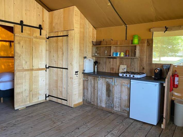 Gîte pour 5 personnes, avec jardin et vue ainsi que piscine et terrasse, animaux acceptés à Saint-Désiré - 4