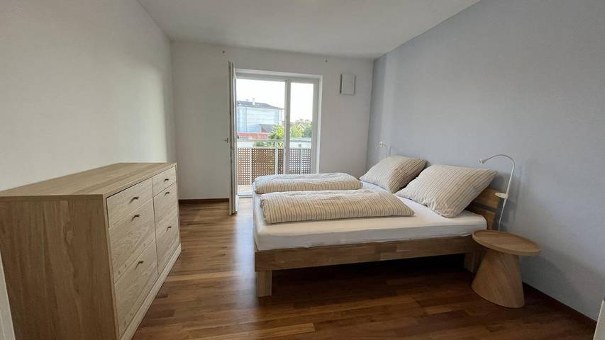 Ferienwohnung für 2 Personen, mit Balkon und Garten sowie Ausblick in Seewalchen am Attersee