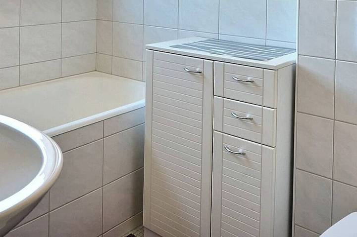 Appartamento intero, Appartement confortable pour 6 personnes, salon avec poêle, coin cuisine avec lave-vaisselle, 3 cham in Grimentz, Anniviers
