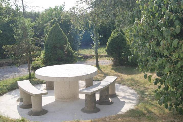 Location de vacances pour 15 personnes, avec Terrasse ainsi que Jardin et Vue à Belle-et-Houllefort - 4