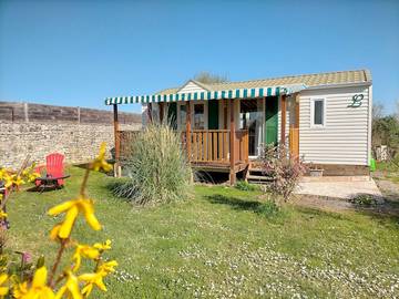 Camping pour 4 personnes, avec jardin, animaux acceptés en Charente-Maritime