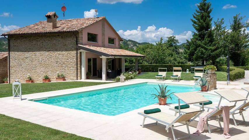 Location de vacances pour 5 personnes, avec balcon et piscine à Sant'Angelo in Vado - 3