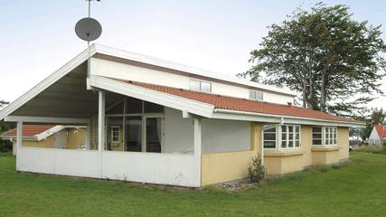 Ferienhaus für 10 Personen, mit Whirlpool und Terrasse sowie Garten und Sauna in Mørkholt