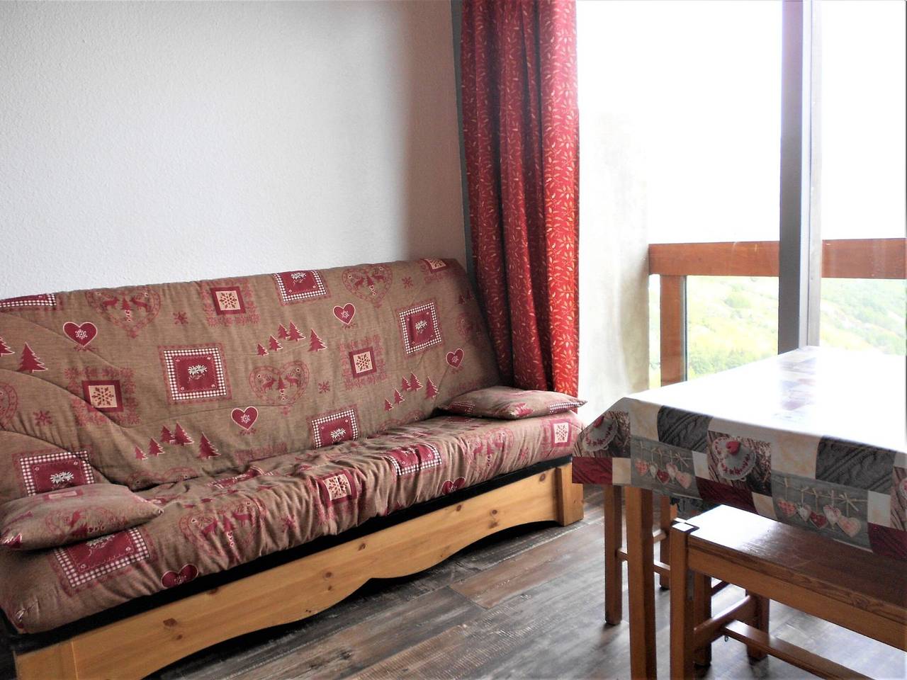 Apartamento entero, Apartamento luminoso · A pie de pista · Doble balcón · Wifi gratuito · Piscina incluida in Le Corbier, Villarembert