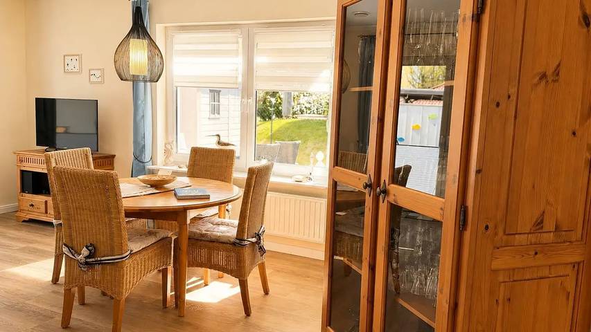 Ferienhaus für 4 Personen, mit Garten und Terrasse sowie Sauna in Sassnitz