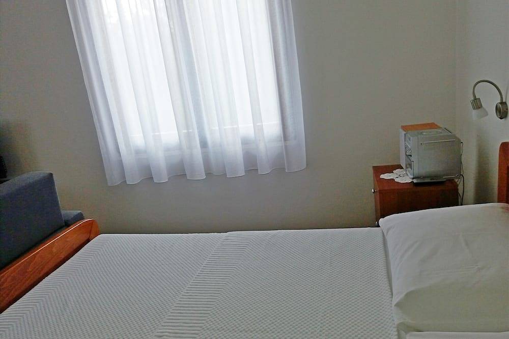 Ganze Wohnung, Ferienwohnungen Vlado, (16209), Povljana, hr in Povljana, Pag