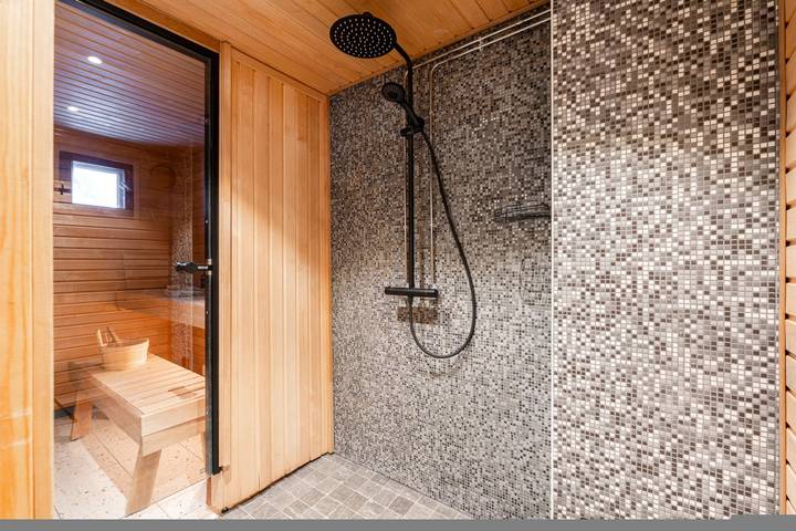 Ganze Wohnung, Newly Renovated 2Br Cabin in Riihivuori in Muurame, Mittelfinnland