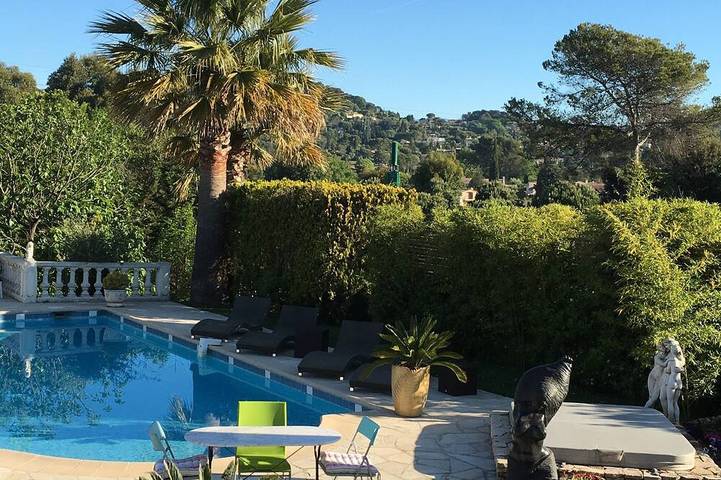 Maison de vacances pour 6 personnes, avec terrasse ainsi que jacuzzi et jardin à Mougins