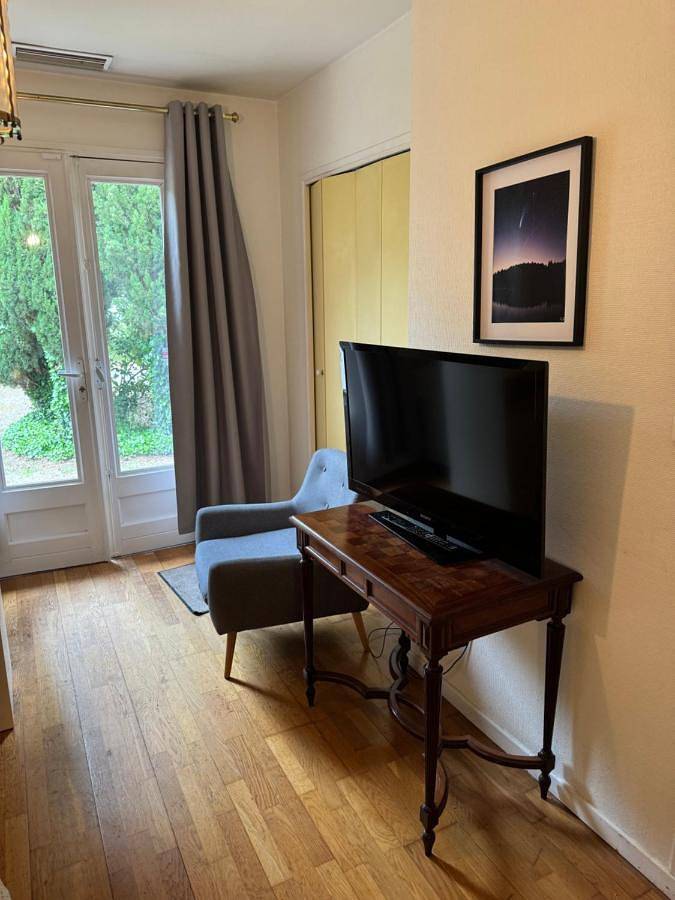 Gîte, avec Terrasse ainsi que Jardin et Piscine à Tournefeuille - 3