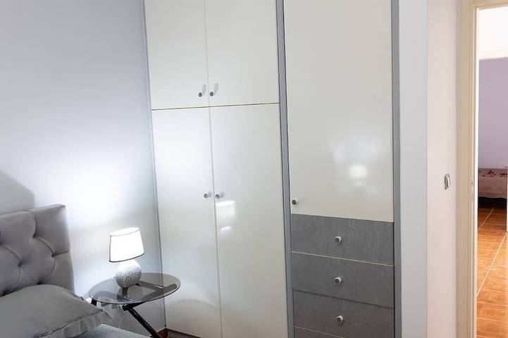 Location de vacances pour 7 personnes, avec jacuzzi dans Anavissos - 4