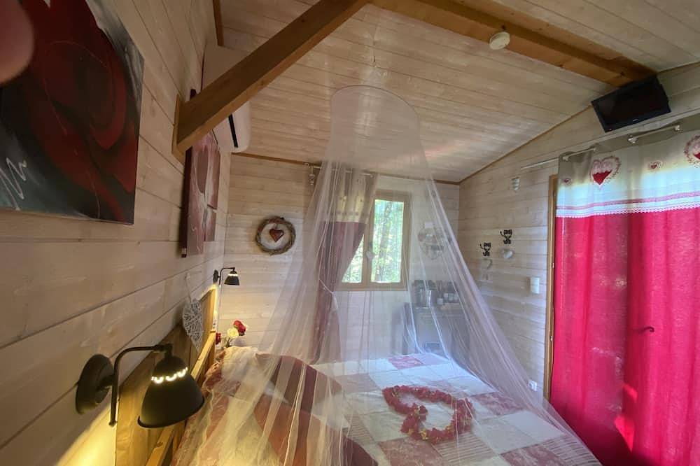 Sala de cabina con invitados inusuales en Barjols en Provenza Verte in Barjols, Región Brignoles