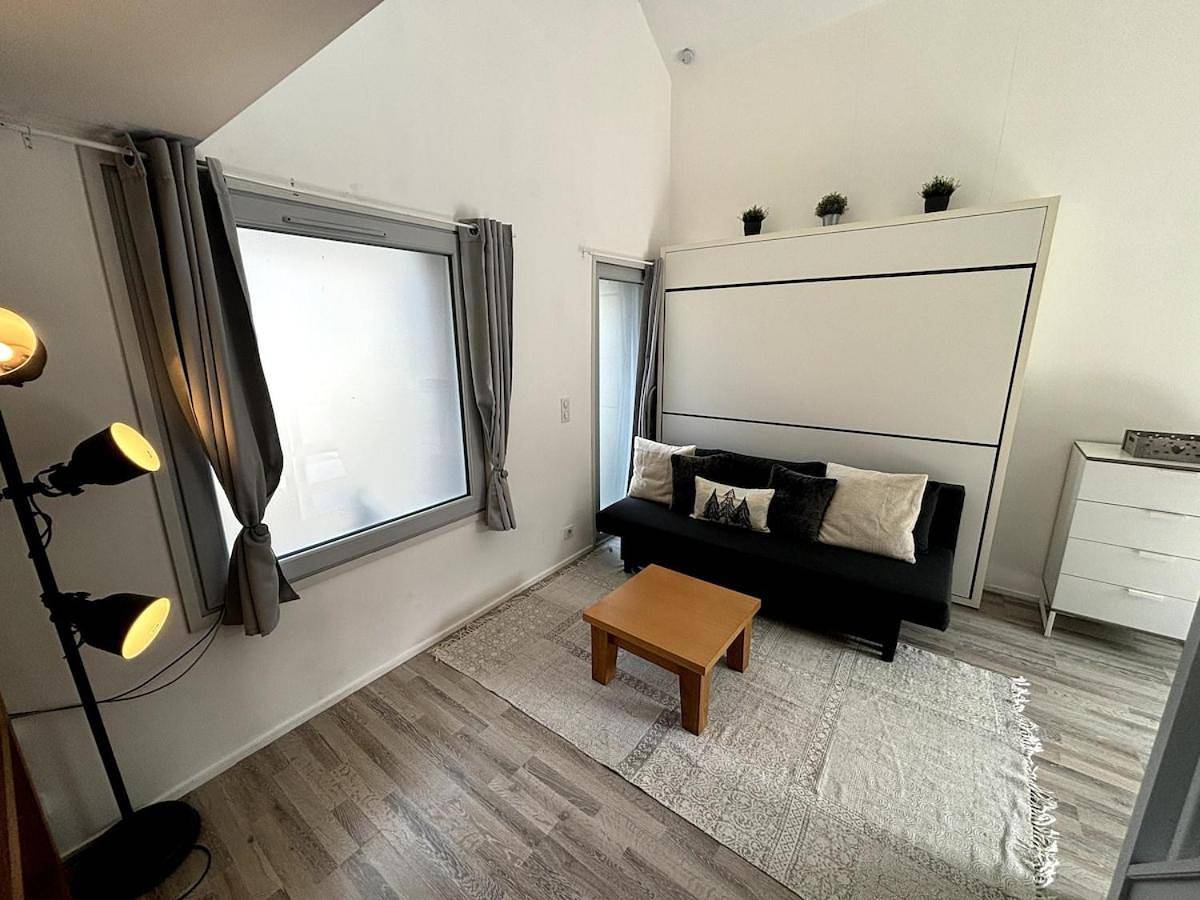Appartement entier, One-Bedroom Apartment in Feigères, Région de Saint-Julien-en-Genevois