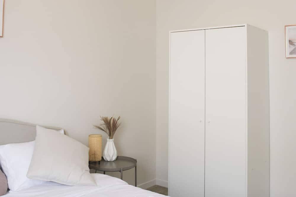 Appartement entier, Luminosité & confort aux portes de Paris in Bagnolet, Seine-Saint-Denis