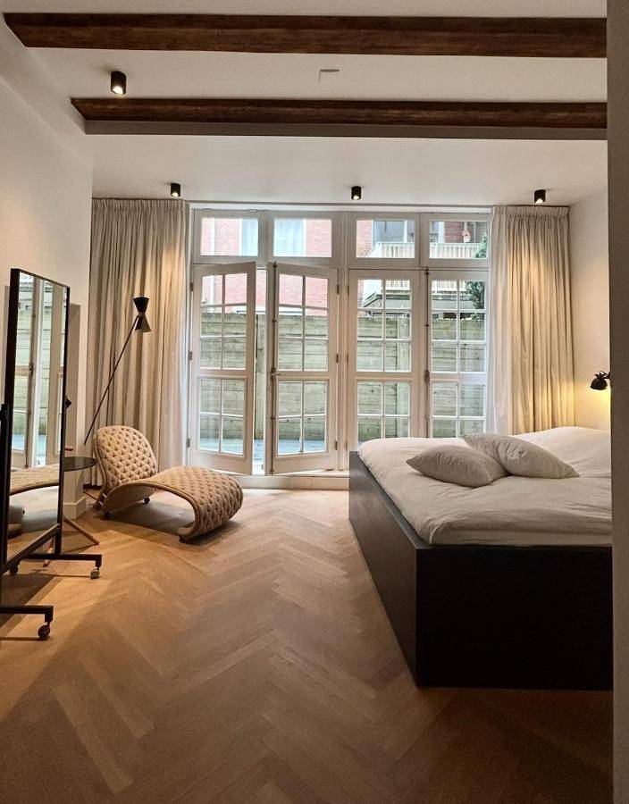 Ferienwohnung für 2 Personen, mit Terrasse und Ausblick, mit Haustier in Anne Frank Haus