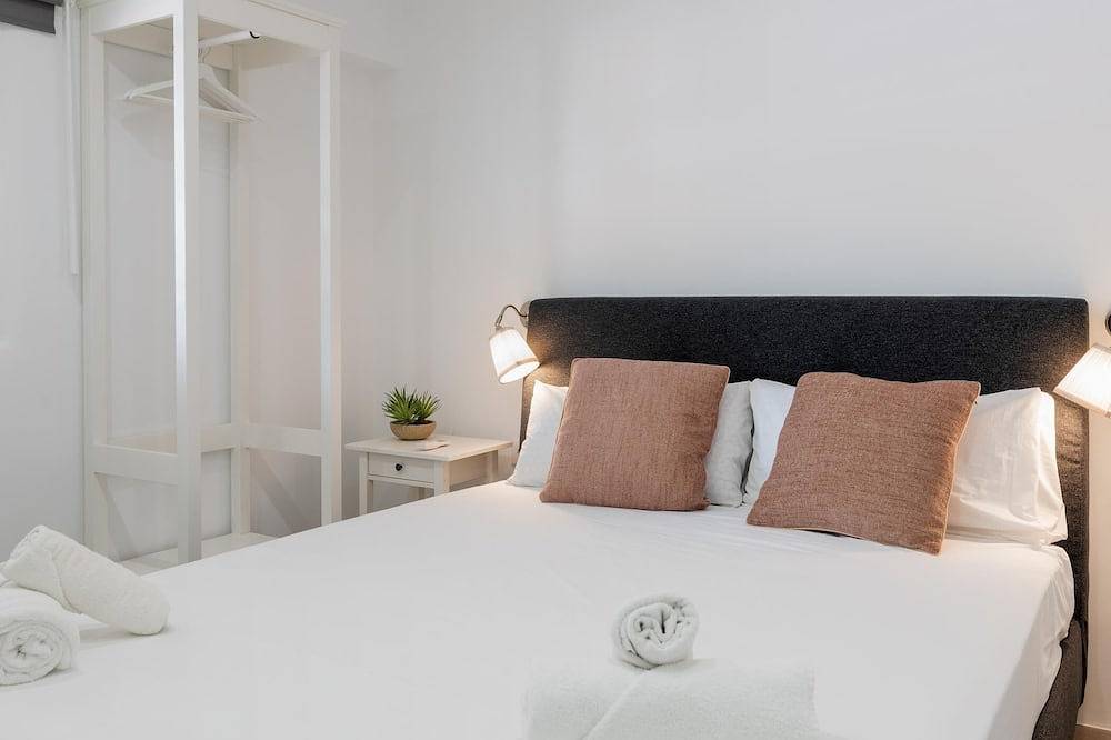 Appartamento intero, Maritim beach apartment+aacc+pking+pool in Castelldefels, Baix Llobregat