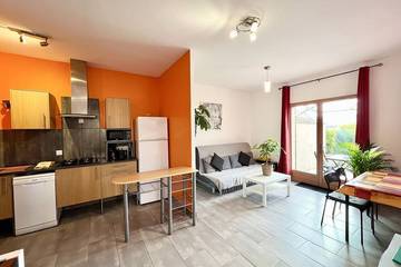 Gîte pour 4 personnes, avec terrasse et jardin à Octon