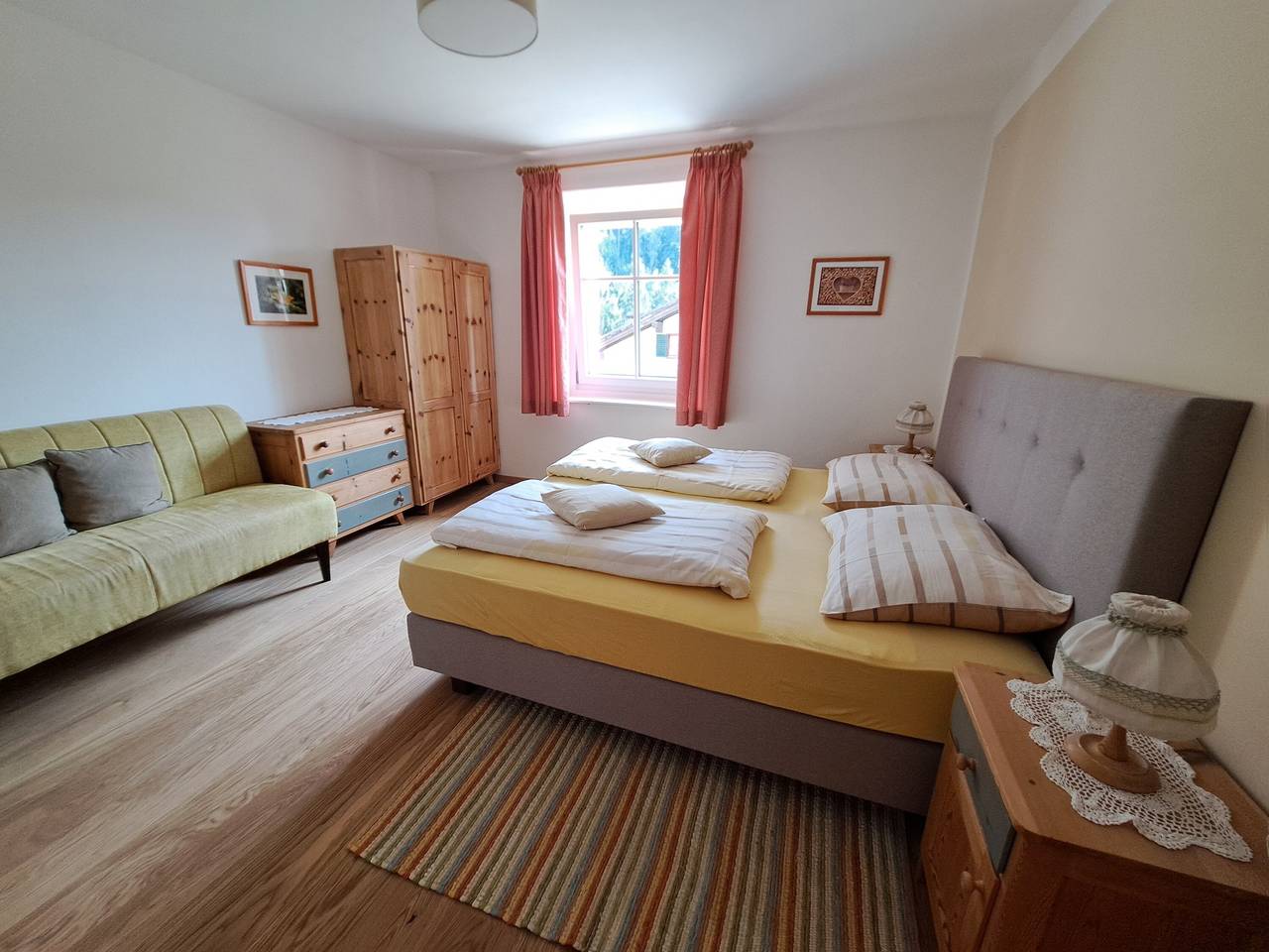 Ganze Wohnung, Apartment 'Gabrielli Luise' mit Bergblick, privater Terrasse und Wlan in Truden im Naturpark, Südtirol