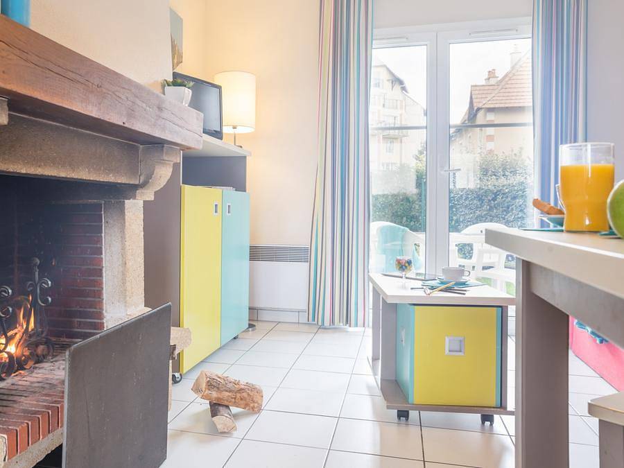 Pierre & Vacances Résidence Port Guillaume - Maison 6 personnes - 1 chambre - Duplex - Cheminée - Terrasse - Rénové in Dives-sur-Mer, Région de Lisieux