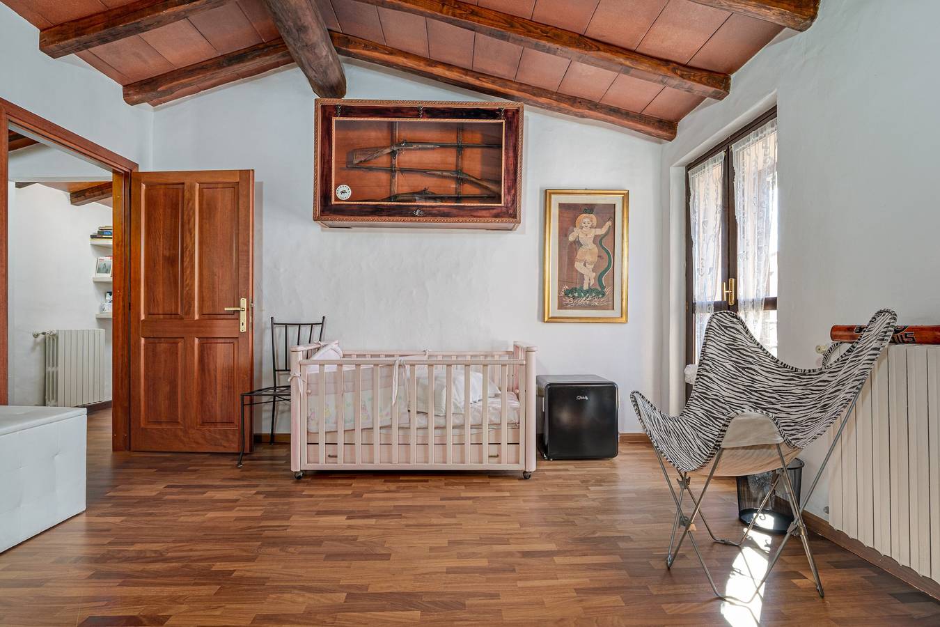 Dreibettzimmer mit Bergblick, Gemeinschaftsterrasse und Wlan in Telti, Olbia-Tempio