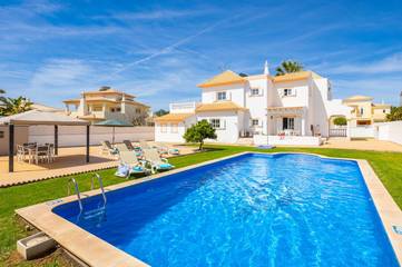 Villa voor 8 Personen in Guia, Faro District, Afbeelding 4