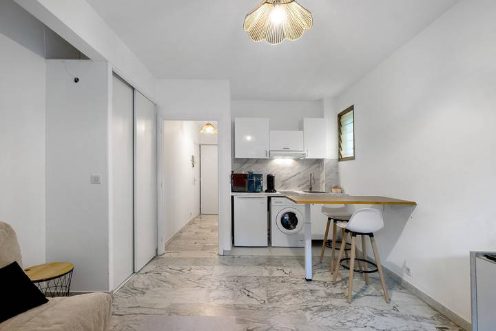 Appartement entier, Appartement 'Studio Nice' avec piscine partagée, Wi-Fi et climatisation in Nice, Côte méditerranéenne (France)