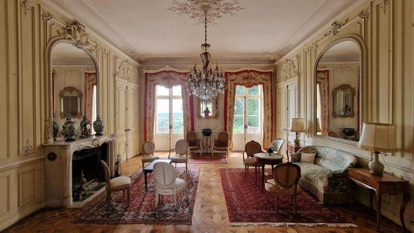 Chambre d’hôte pour 2 personnes, avec Terrasse et Jardin ainsi que Piscine et Vue à Couches - 4
