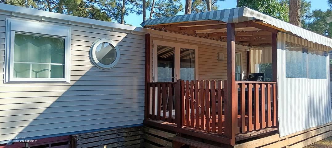 Location de vacances pour 8 personnes, avec bassin pour enfant ainsi que jacuzzi et jardin, animaux acceptés à Les Mathes