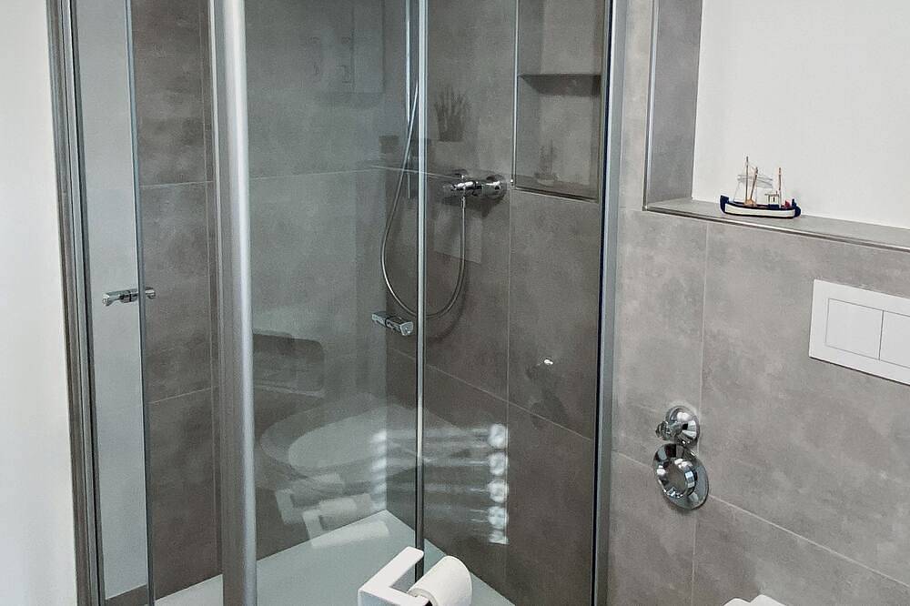 Ganze Wohnung, Ferienwohnung Moosgarten in perfekter Lage nahe Köln, Bonn, Phantasialand in Bornheim, Rhein-Sieg-Kreis
