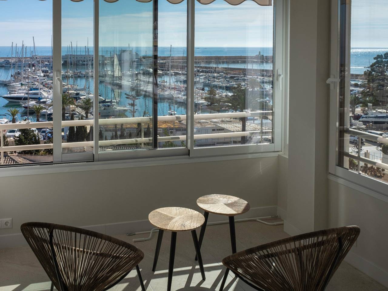 Entire apartment, Luxury Apartment in Altea - 3 beds, 2 baths, beach 200m, Wifi, private parking in Town of Altea, Altea