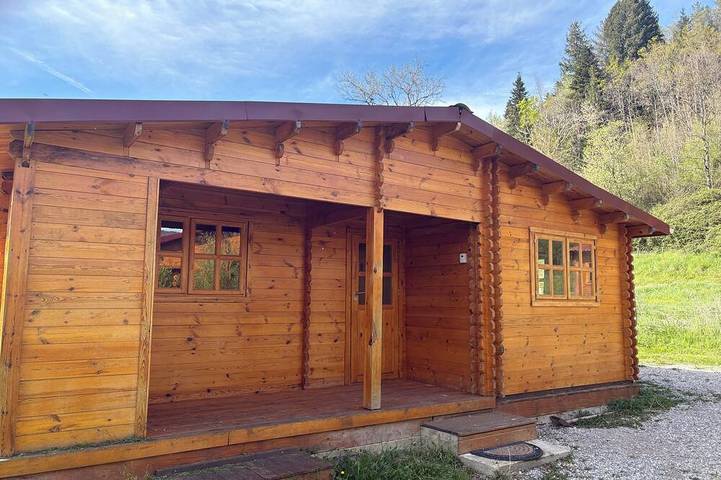 Chalet pour 6 personnes, avec terrasse et jardin