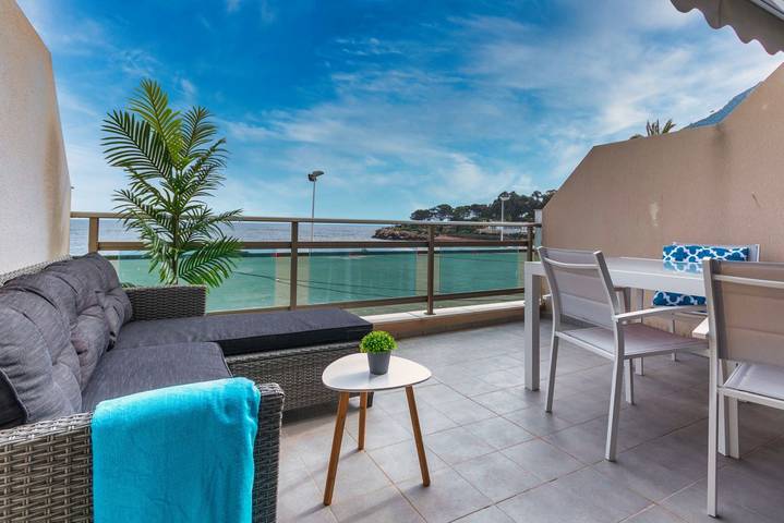 Appartement de vacances pour 4 personnes, avec Balcon/Terrasse ainsi que Jardin et Piscine dans Playa la Fossa