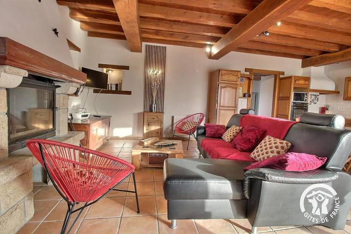Gîte pour 6 personnes, avec Terrasse et Jardin à Loscouët-sur-Meu