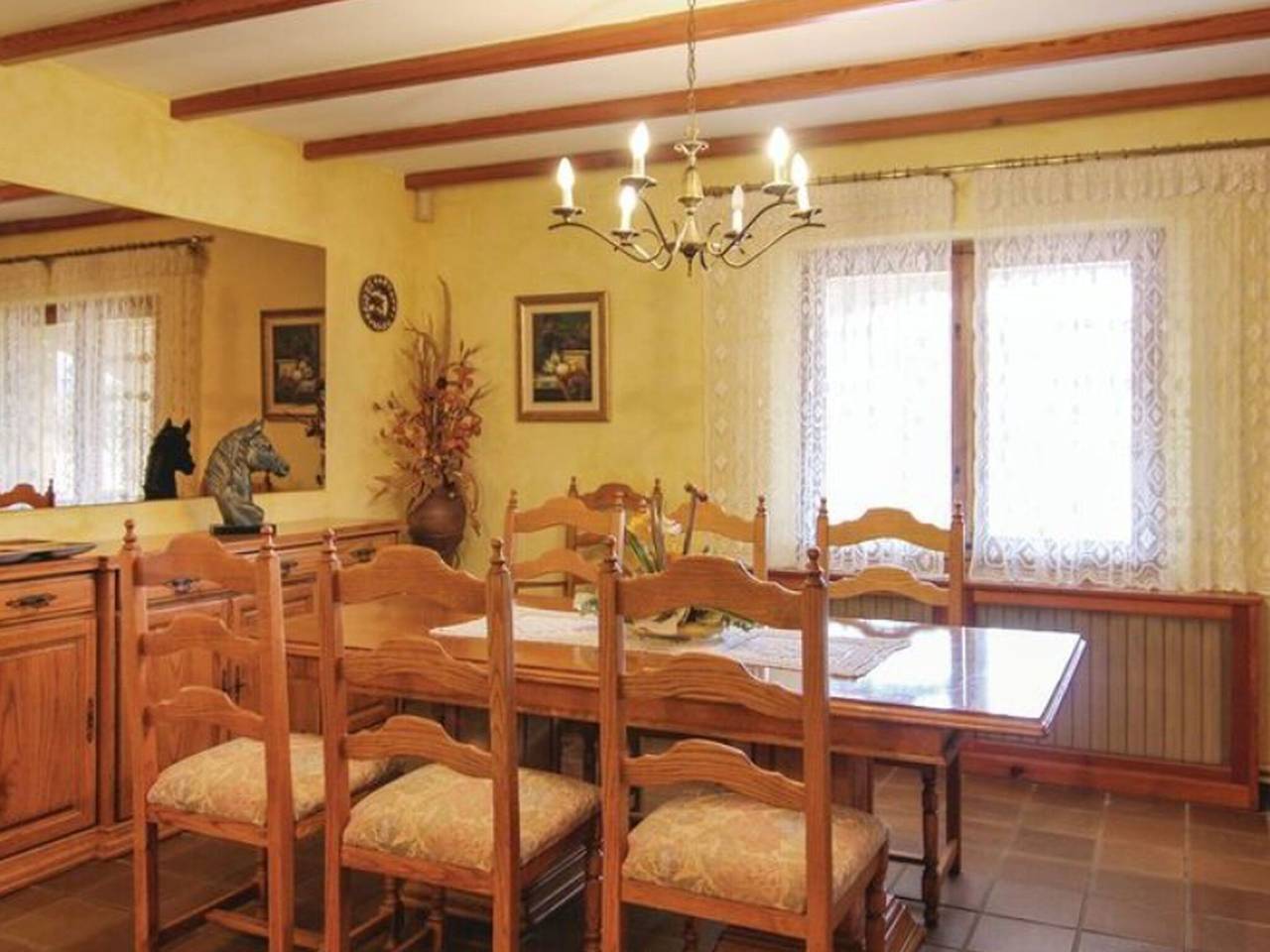 Villa avec chaises longues in Calonge, Costa Brava
