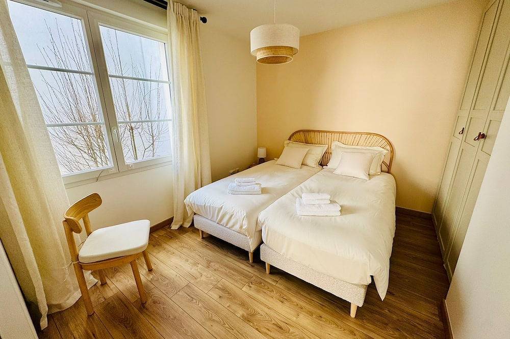 Villa Madison 4-bedroom Val d'Europe, Vallée Village, Disnleyland Paris in Chessy, Seine-et-Marne
