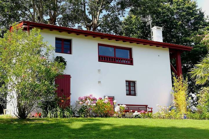 Gîte pour 2 personnes, avec Terrasse et Jardin à Briscous