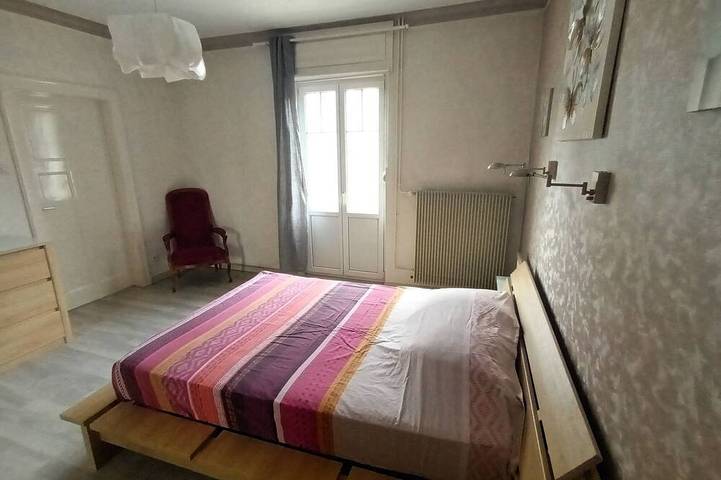 Apartamento entero, Apartamento 3 pc amueblado de turismo 70 m2 cerca de Tranvía de Estrasburgo - Logis Le 18 Rose in Estrasburgo, Región de Estrasburgo