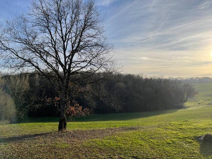 Location de vacances pour 2 personnes, avec balcon ainsi que vue et jardin dans Gémil - 2